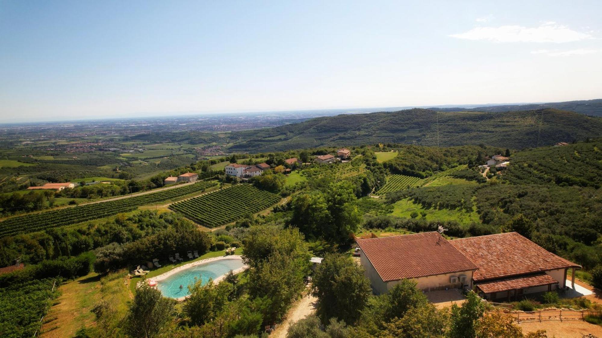 Farm stay Agriturismo La Perlara Verona