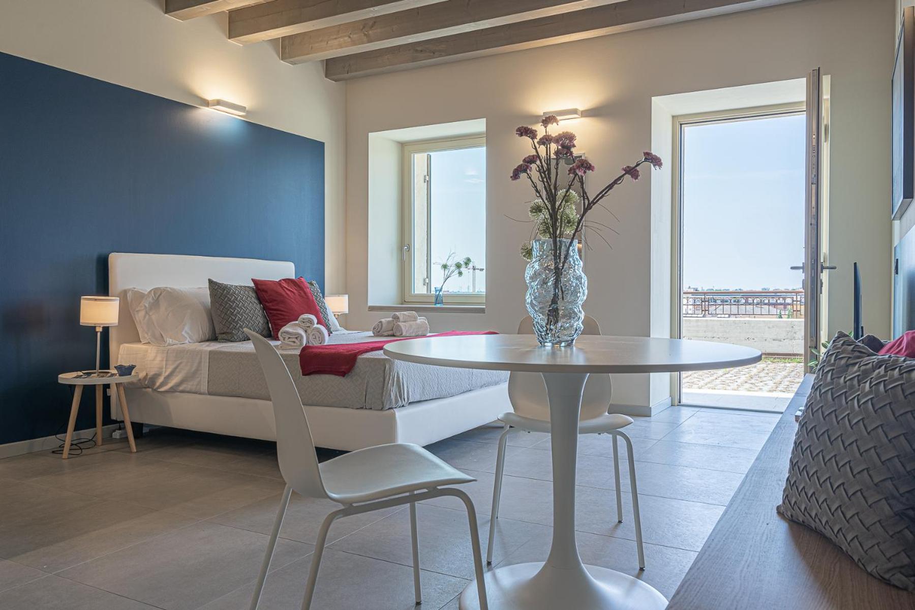 Apartment Skyline - 9m Verona
