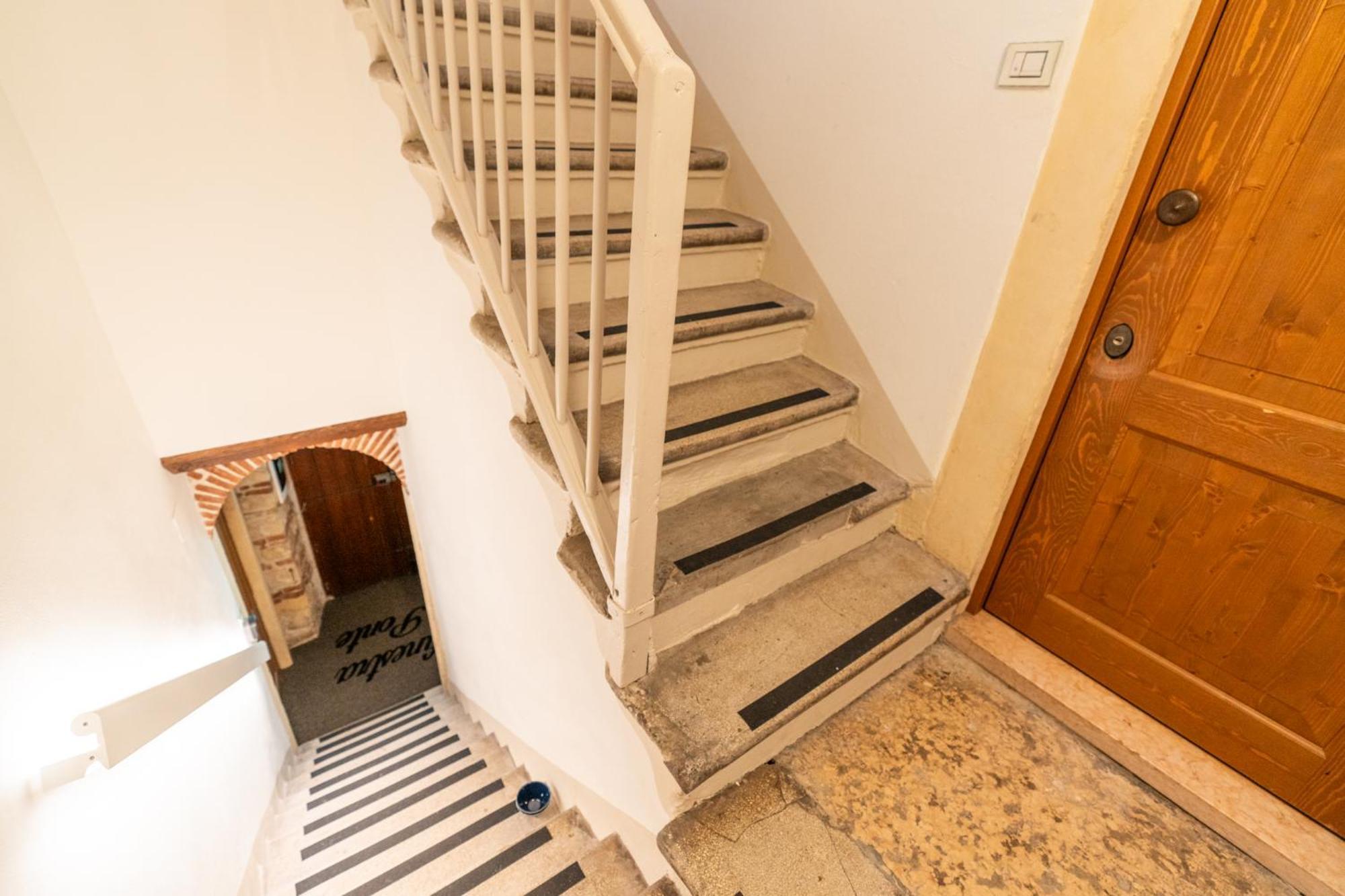 La Finestra Sul Ponte By Postcardsfrom Bed & Breakfast