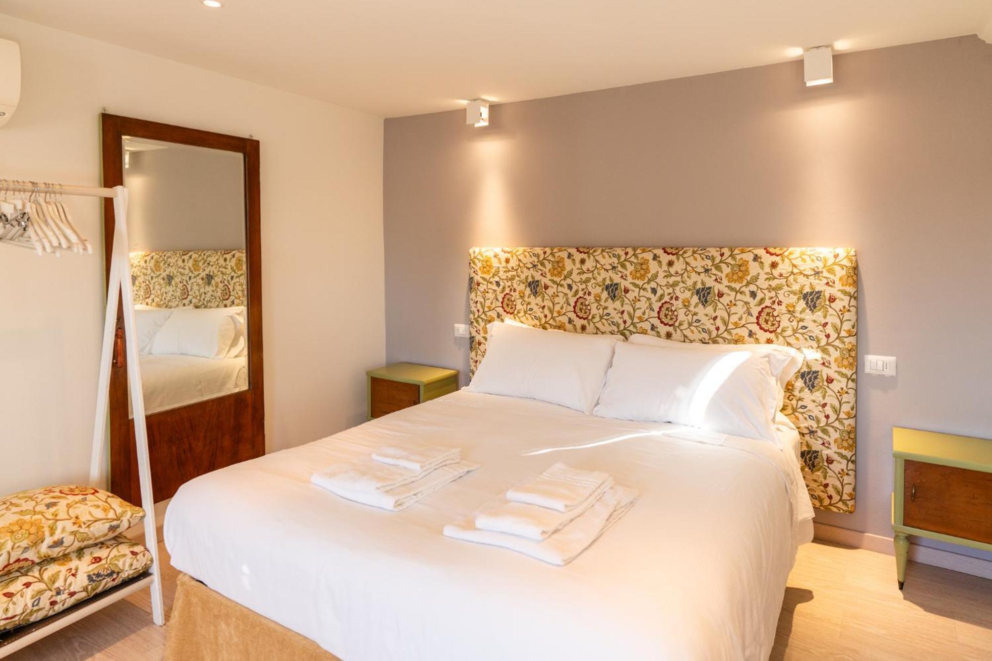 La Finestra Sul Ponte By Postcardsfrom Bed & Breakfast Verona