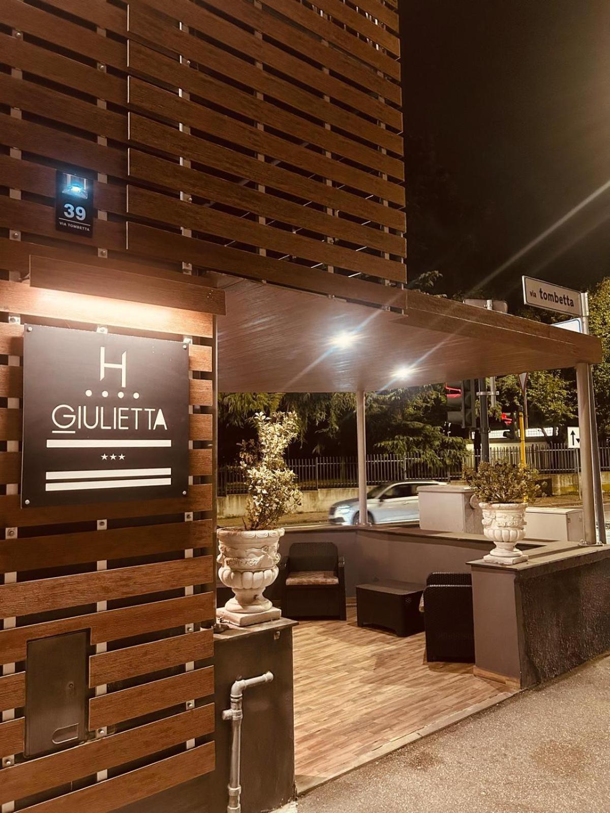 Giulietta Hotel 3*