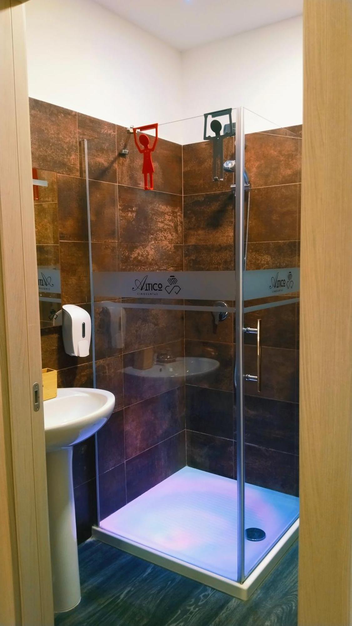 Attiko 53 Boutique Guest house *