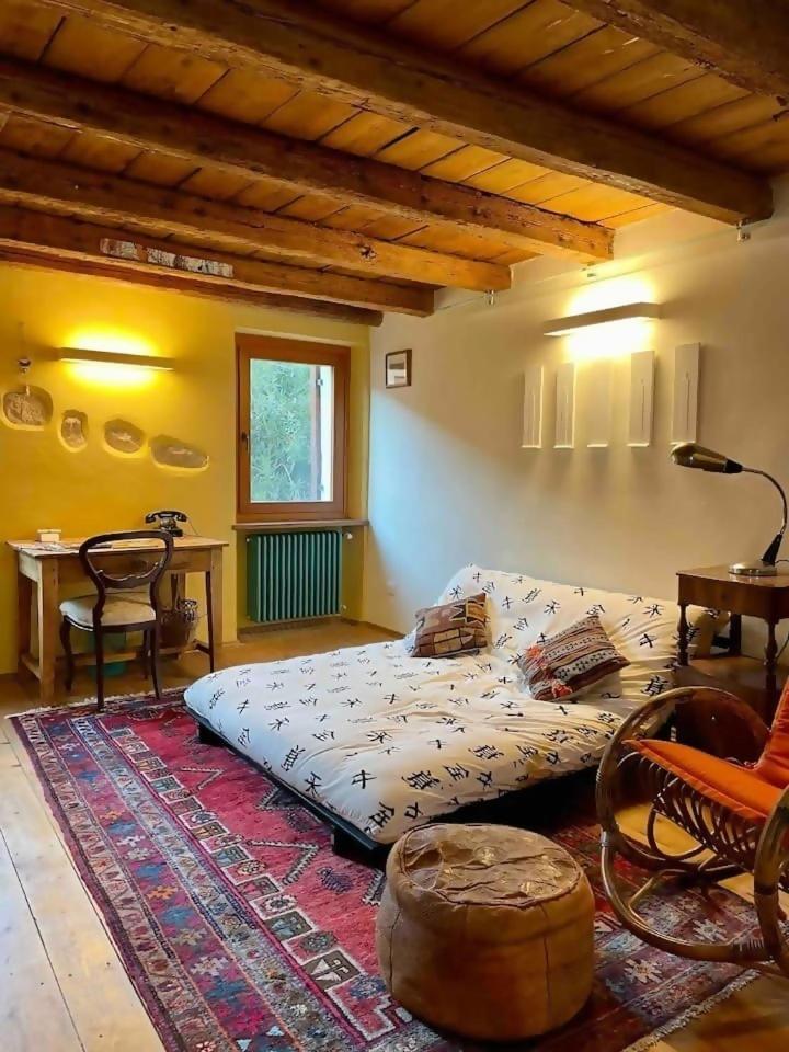 Romeos Public Free Parking Bike Casa vacanze