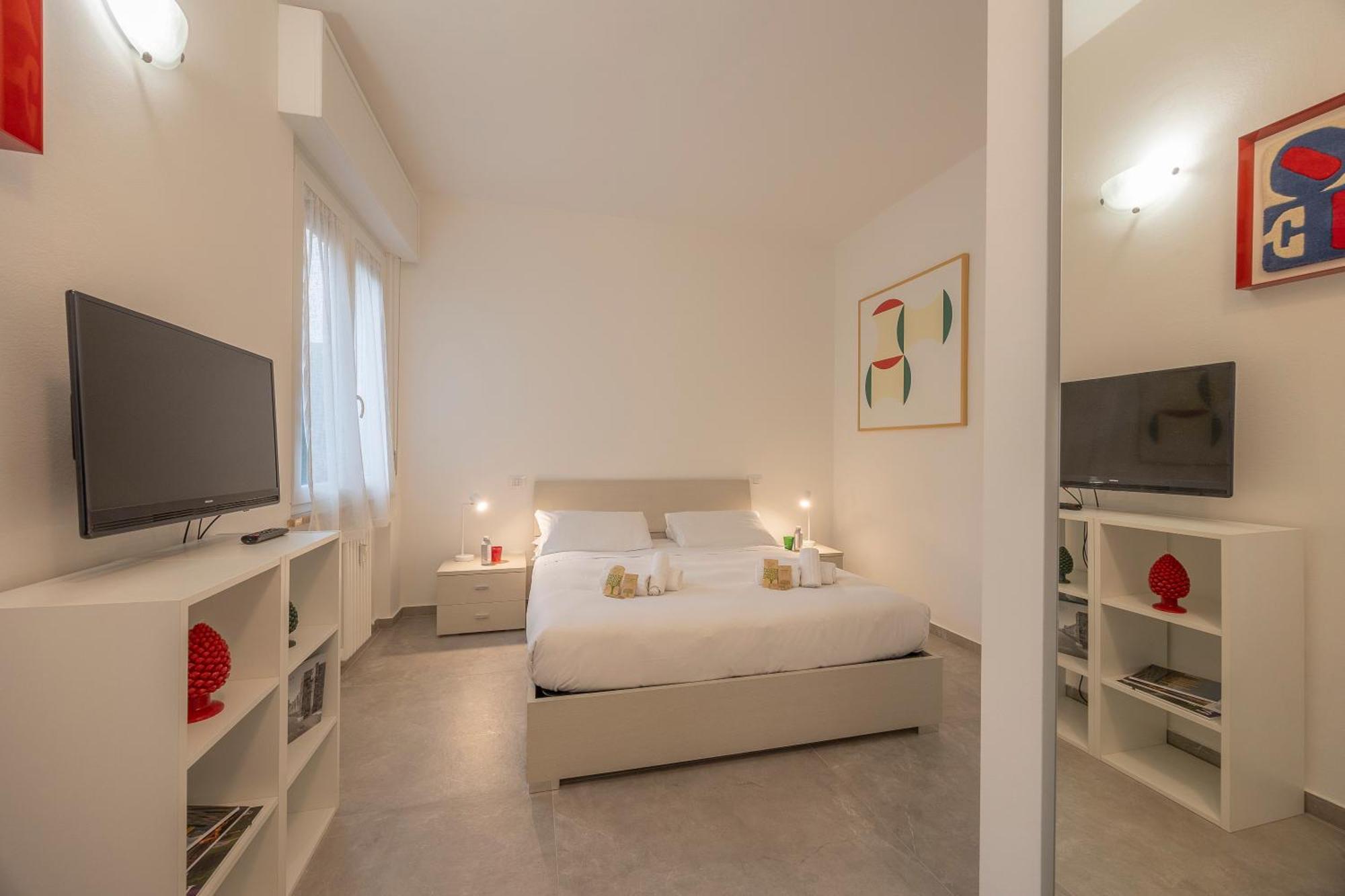 Modern With Terrace Apartment Verona