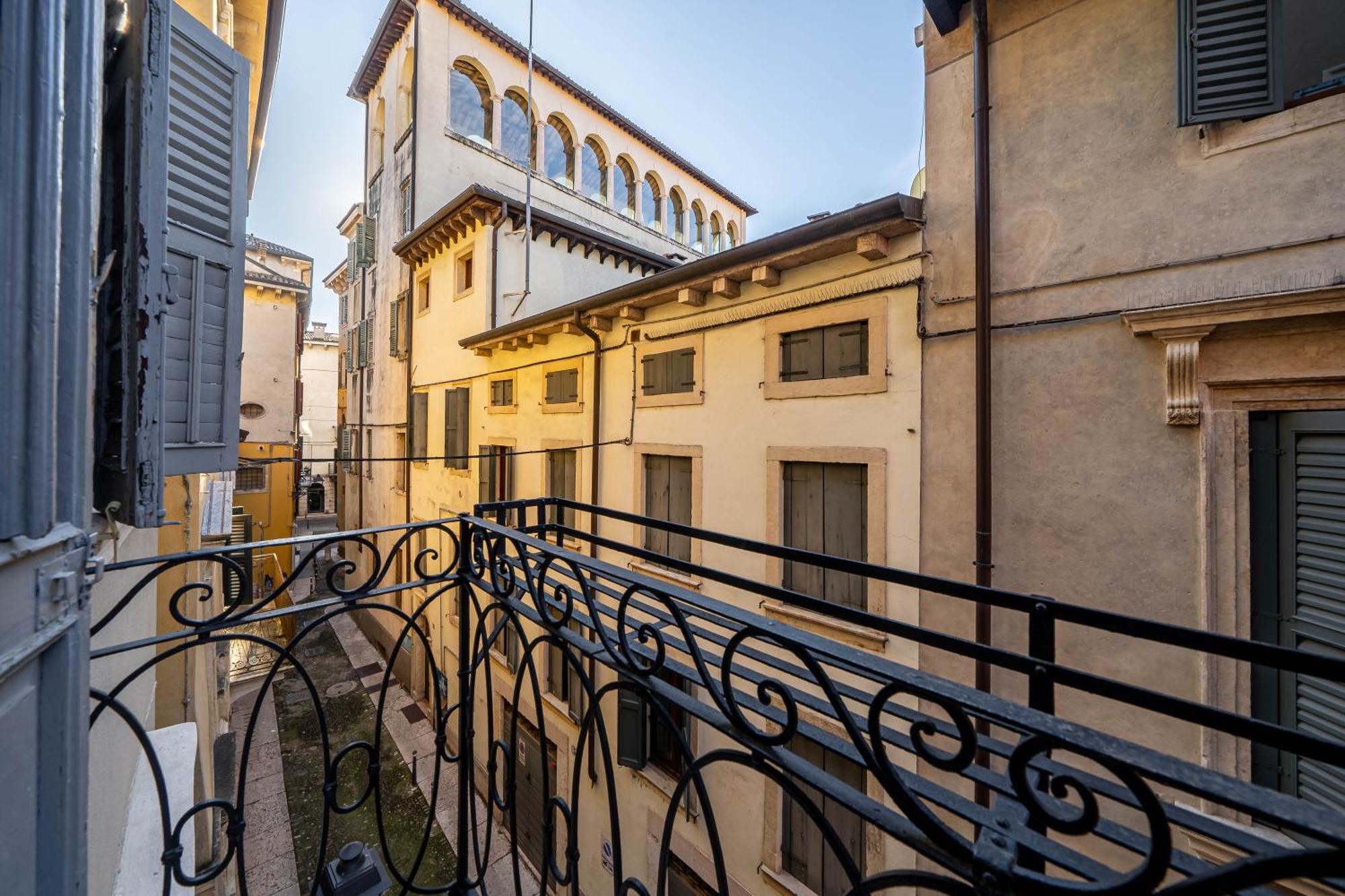 Casa Nicola Alle Arche Scaligere Căn hộ