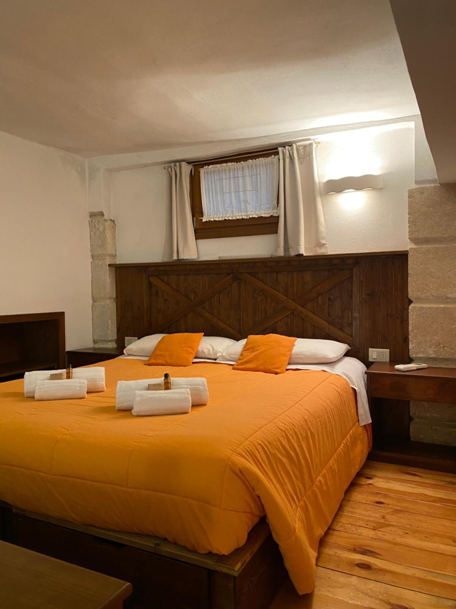 Porta Borsari Astori Apartment *