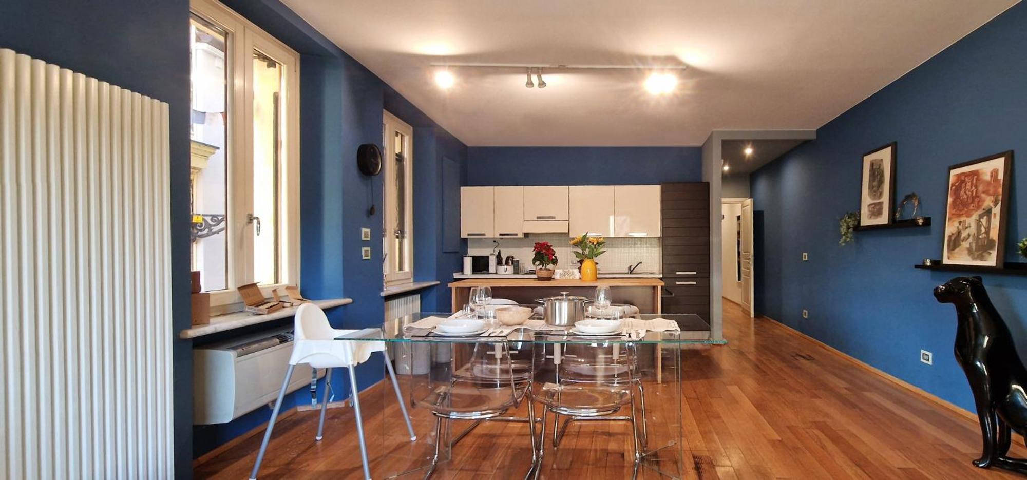 10' Piazza Erbe, Elegance In The Heart Of