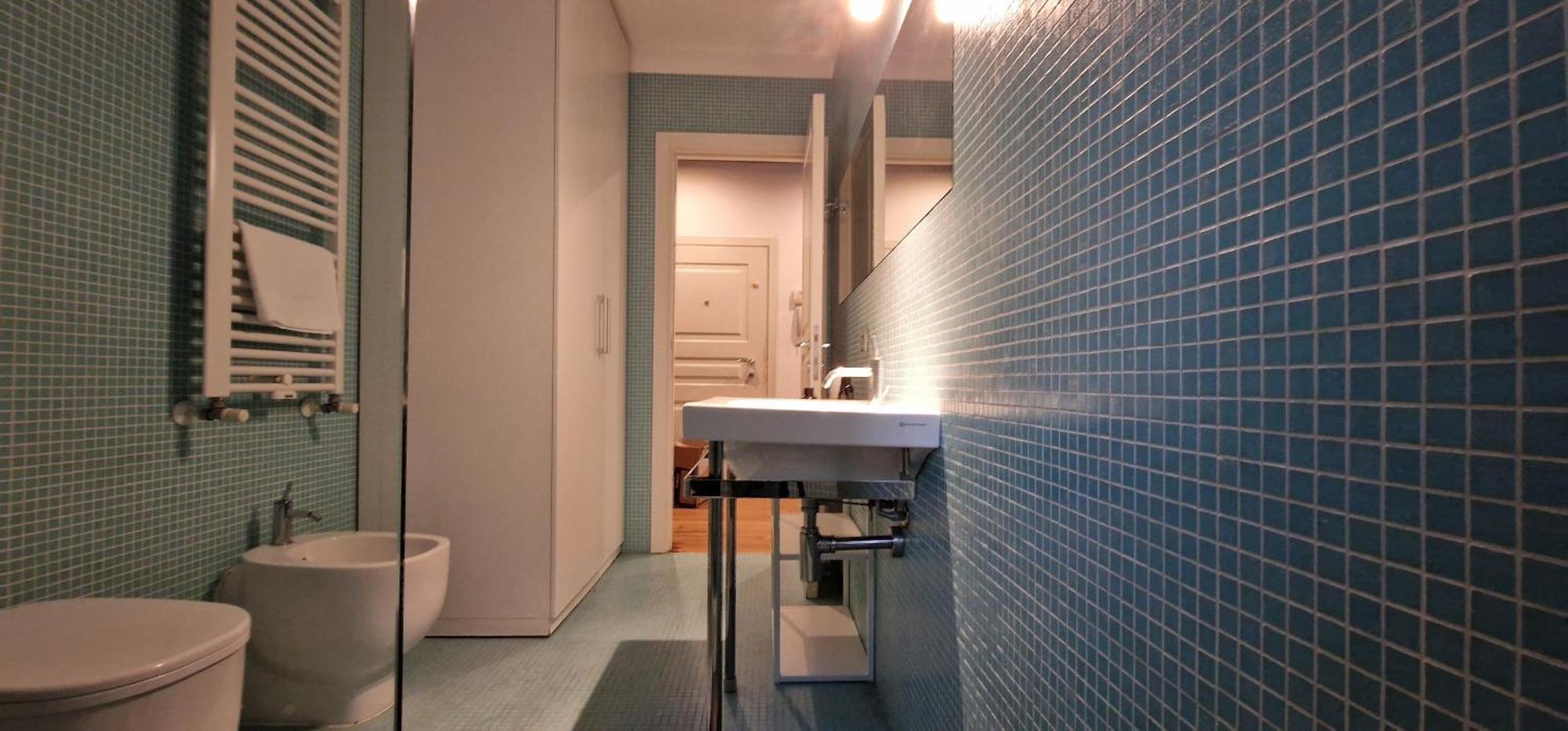 Apartment 10' Piazza Erbe, Elegance In The Heart Of