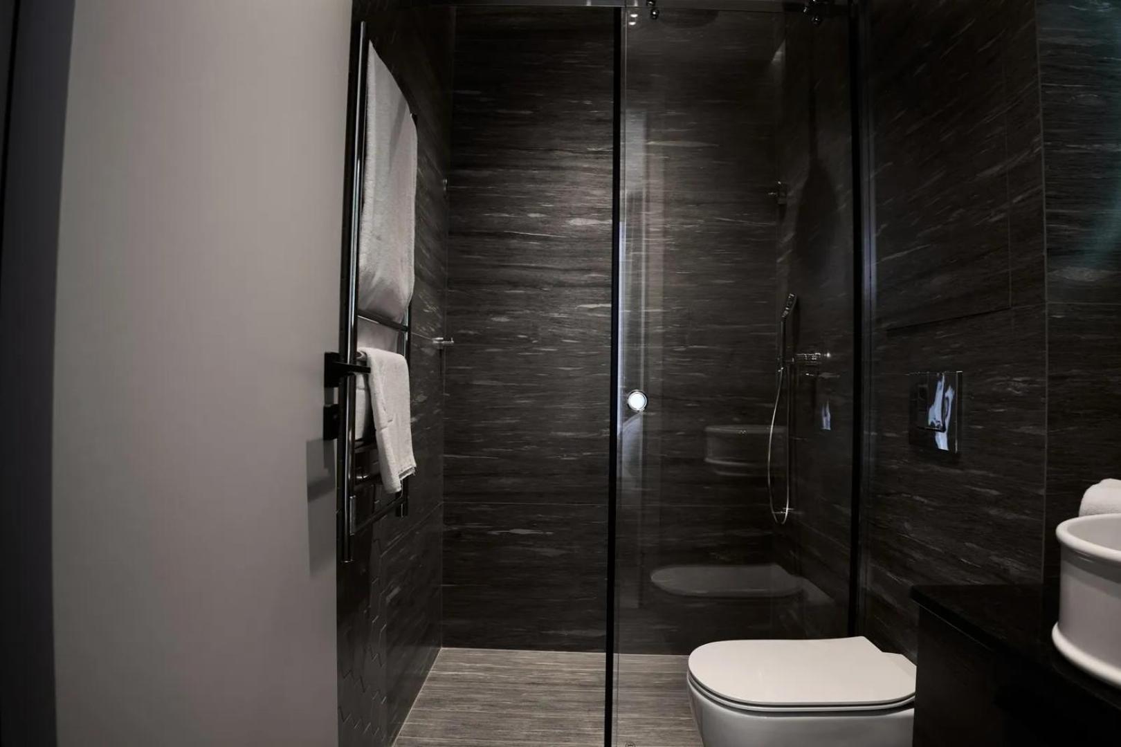 Luxury In Sweet & Cozy Verona