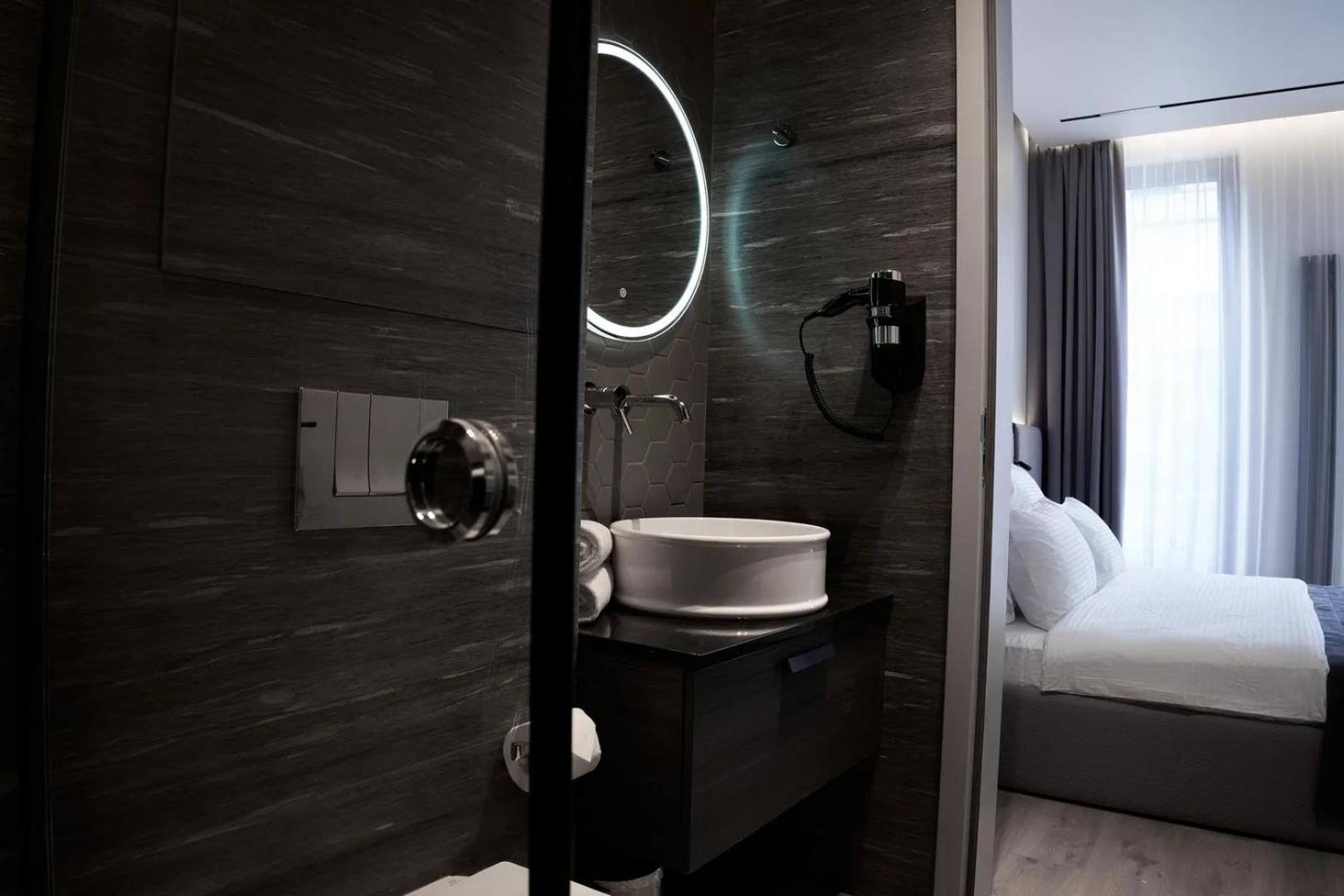 Luxury In Sweet & Cozy Hotel *