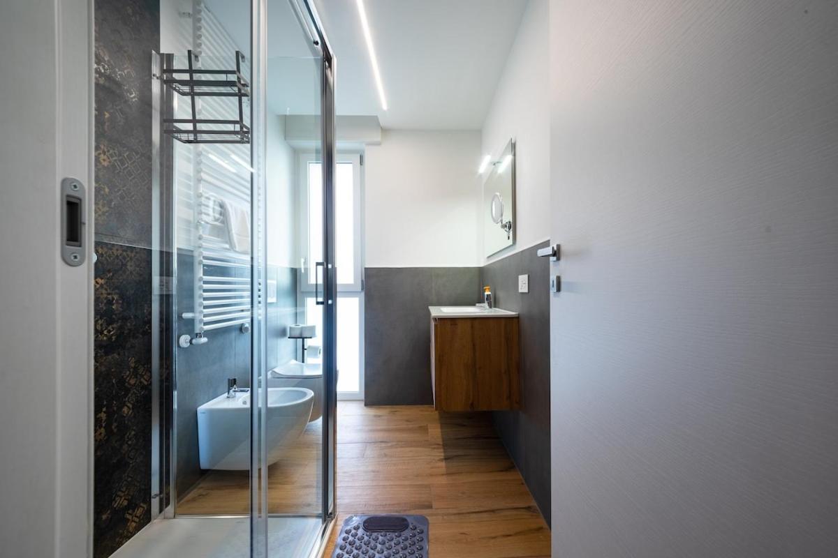 Modern Red Flat In Verona