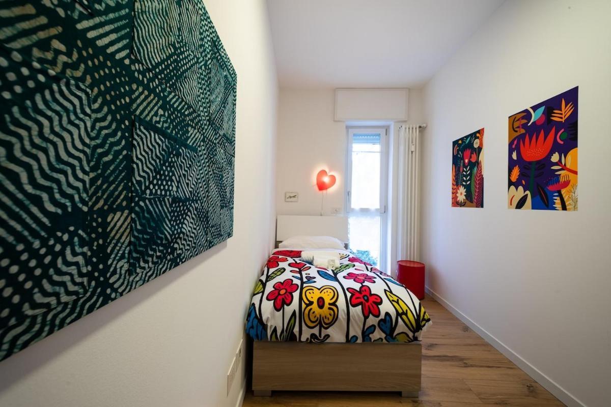 Modern Red Flat In Apartment