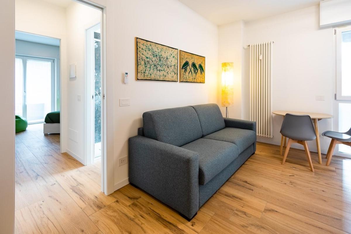 Apartment Modern Grey Flat In