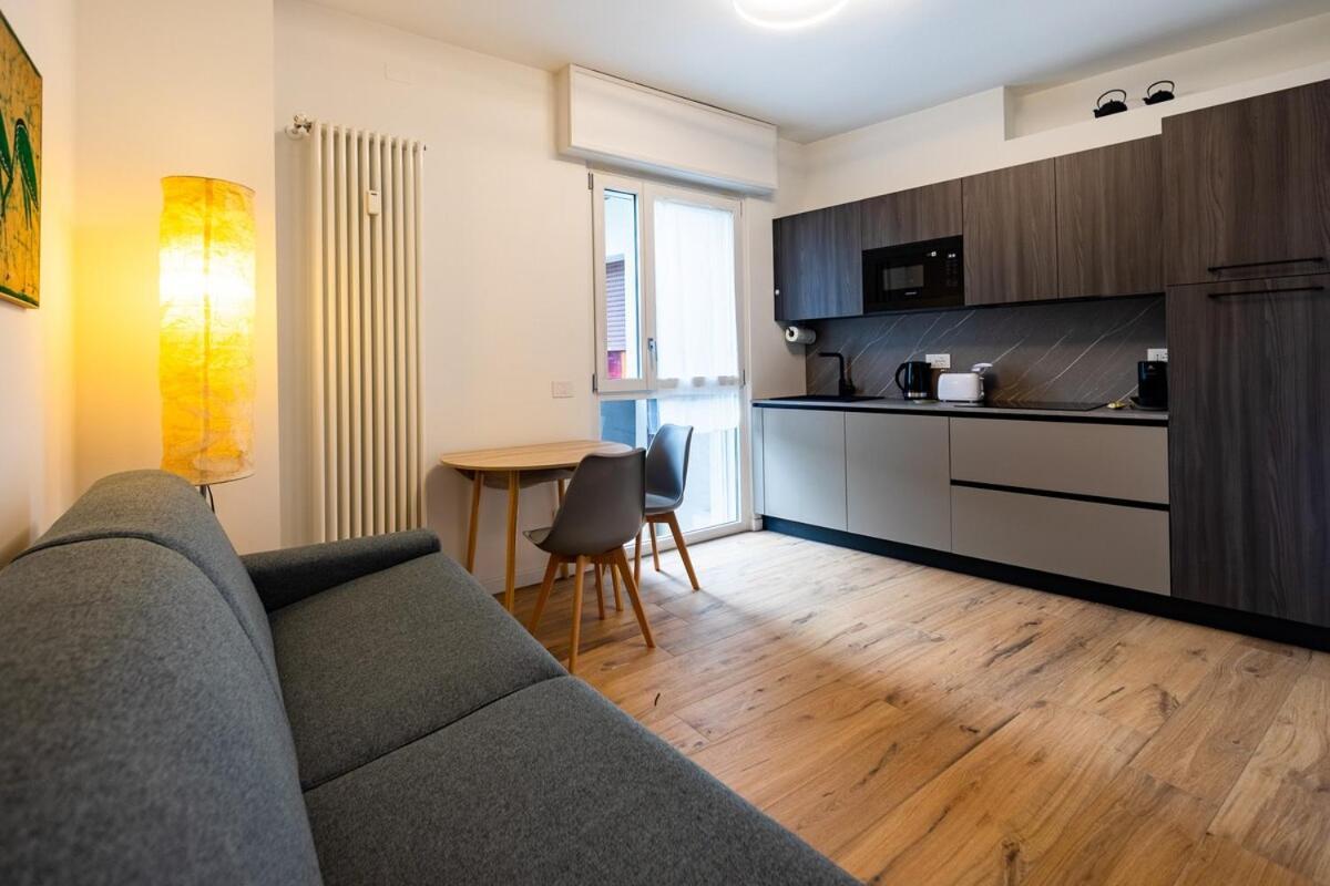Modern Grey Flat In *