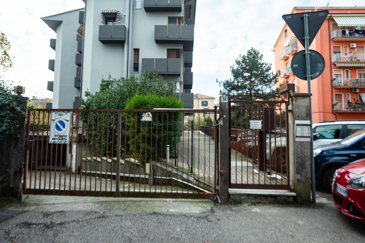 Apartment Modern Grey Flat In Verona