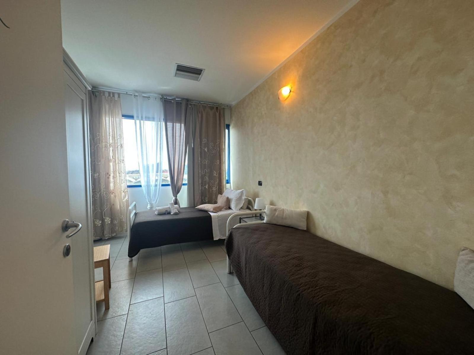 Main Street Fiera Destiny 11 Apartment