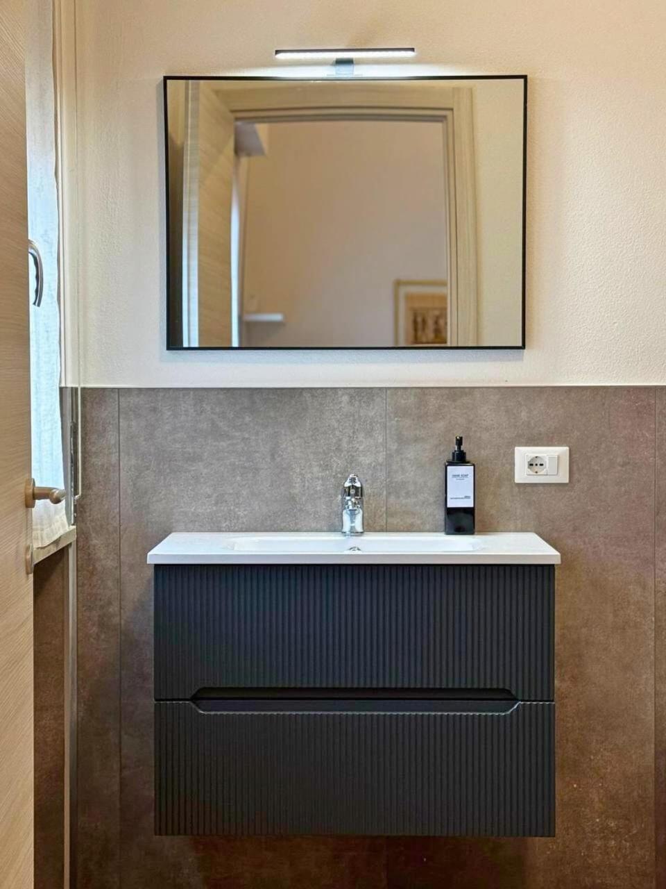 3 - 3 Bath - Bright Modern * Verona