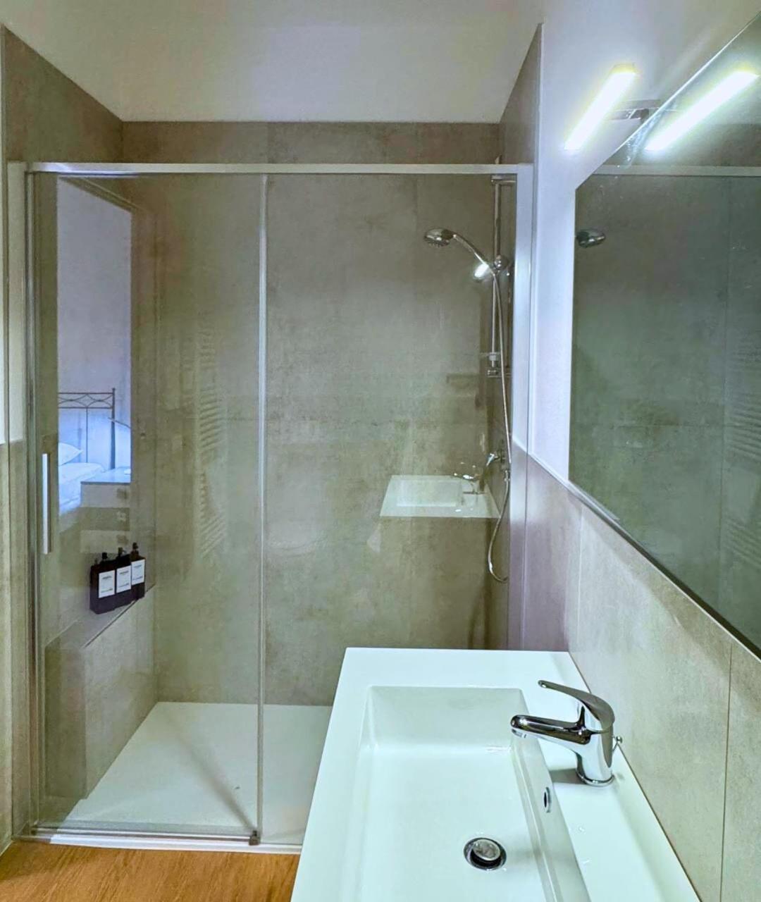 3 - 3 Bath - Bright Modern