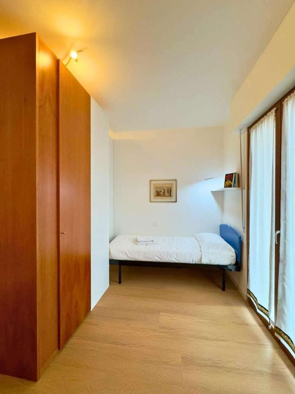 3 - 3 Bath - Bright Modern Apartment Verona