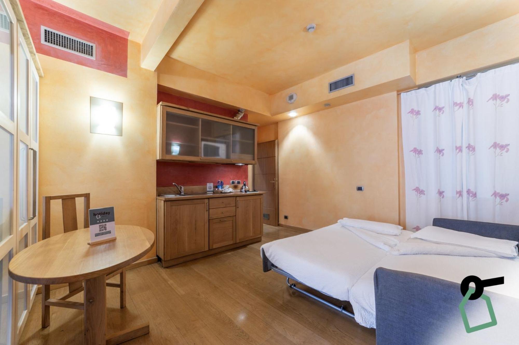 Hotiday Discovery - Hotel