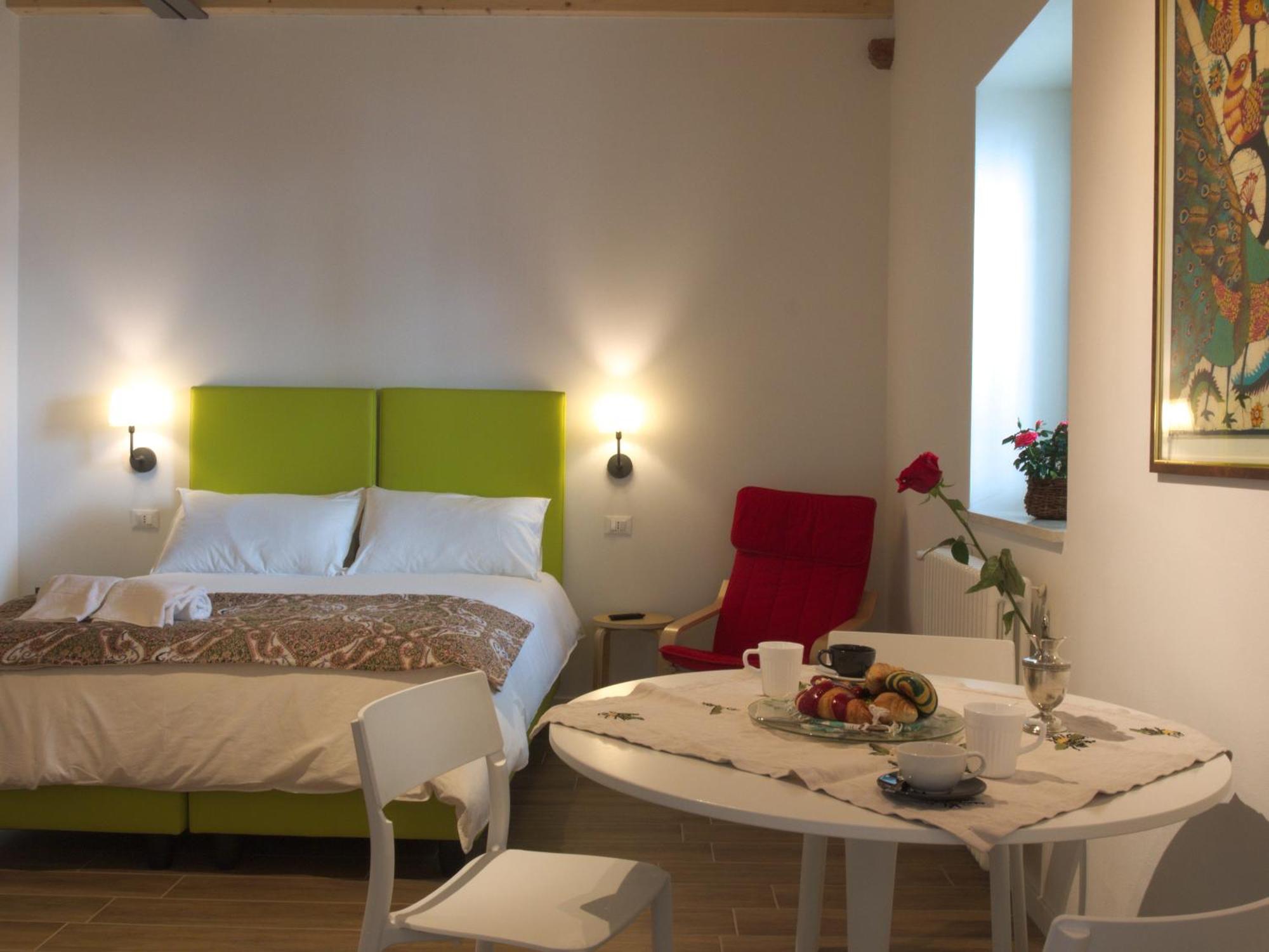 Ai Portoni Apartment *