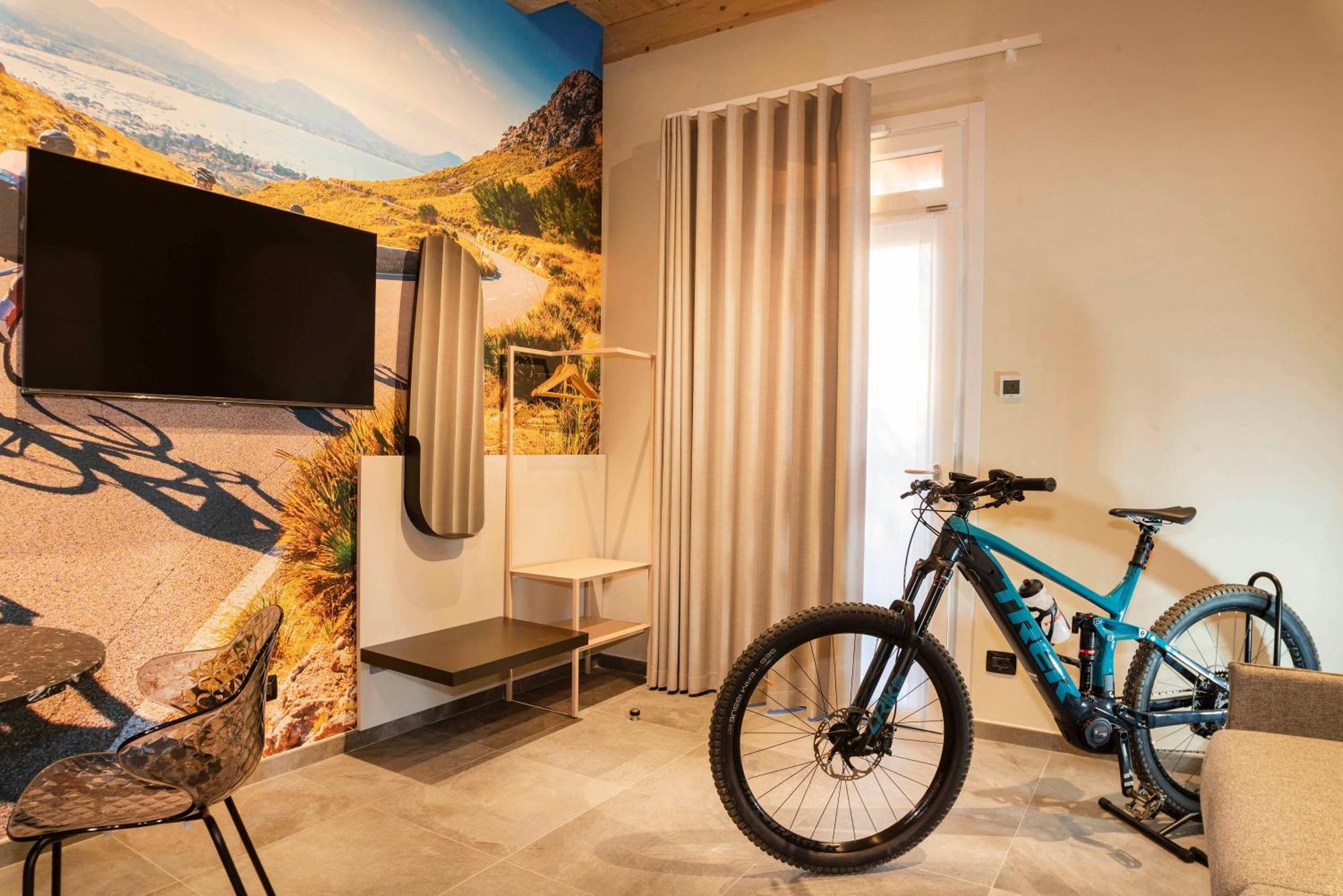 Italianflat - Verona's River, Free Parking For Car & Bike, Nature, Relax Verona