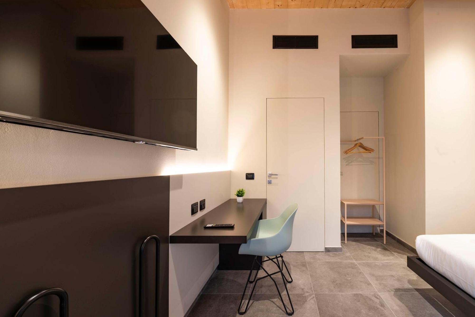 Gasthuis Italianflat - Verona's River, Free Parking For Car & Bike, Nature, Relax *