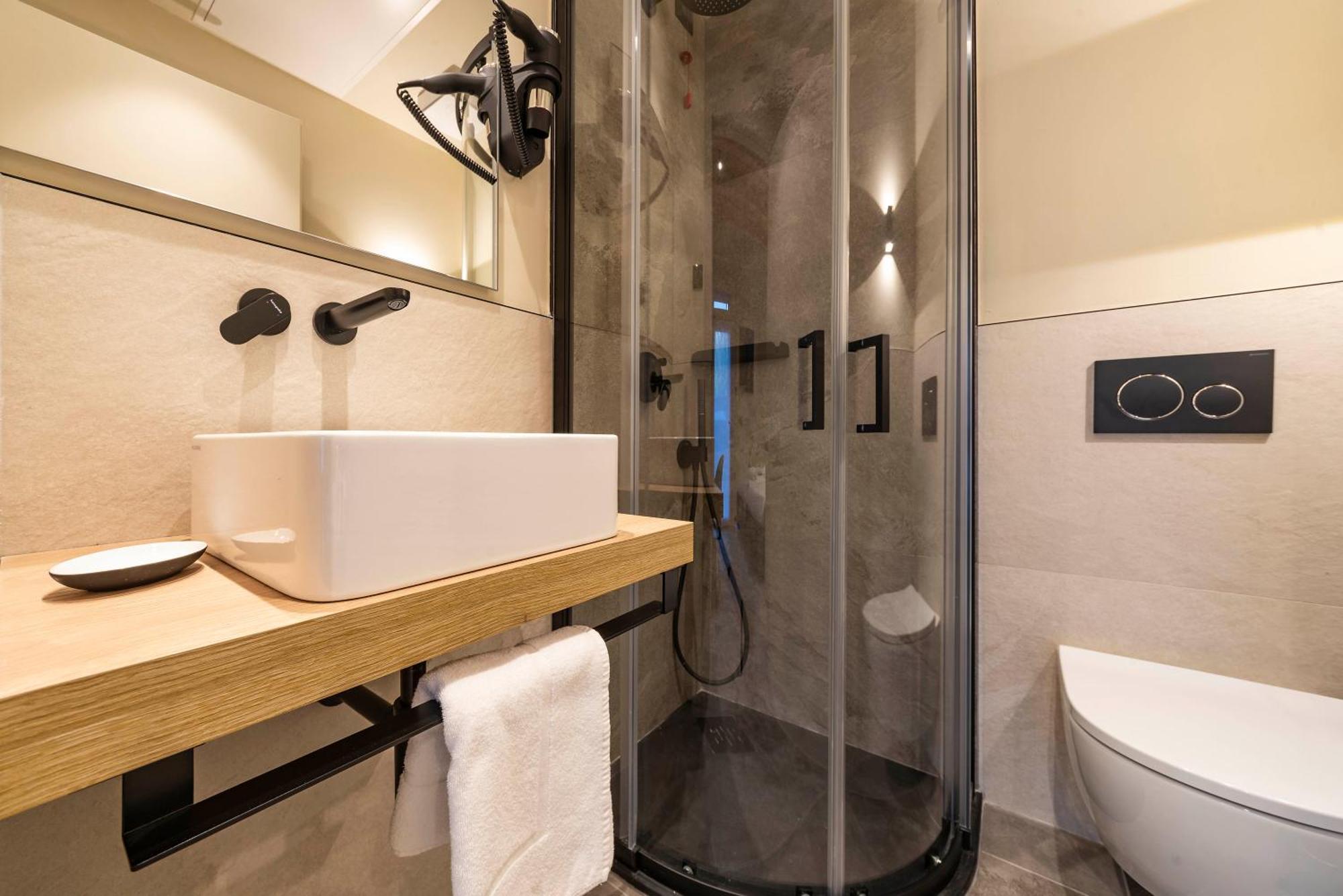 Italianflat - Verona's River, Free Parking For Car & Bike, Nature, Relax Gasthuis *