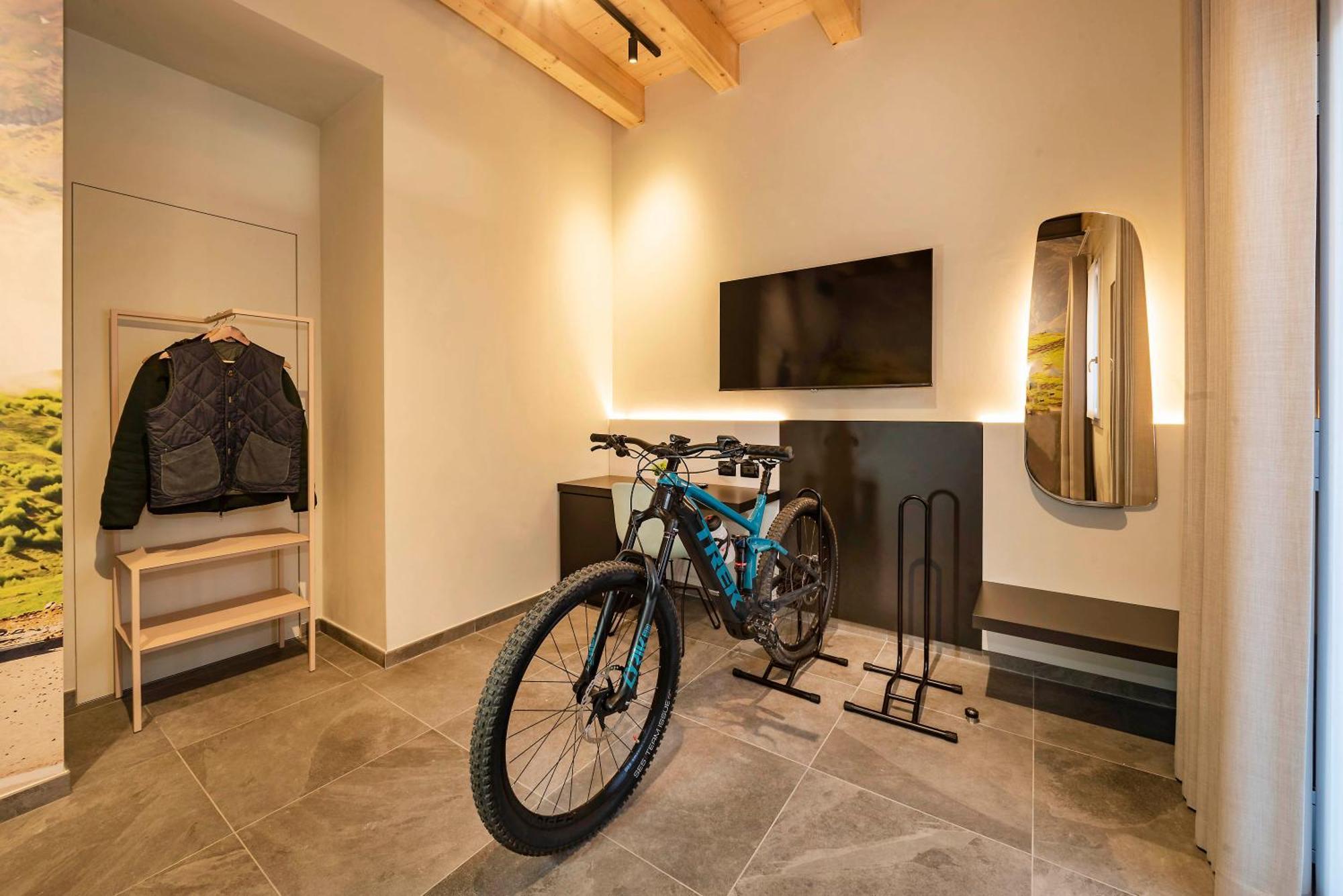 Gasthuis Italianflat - Verona's River, Free Parking For Car & Bike, Nature, Relax Verona
