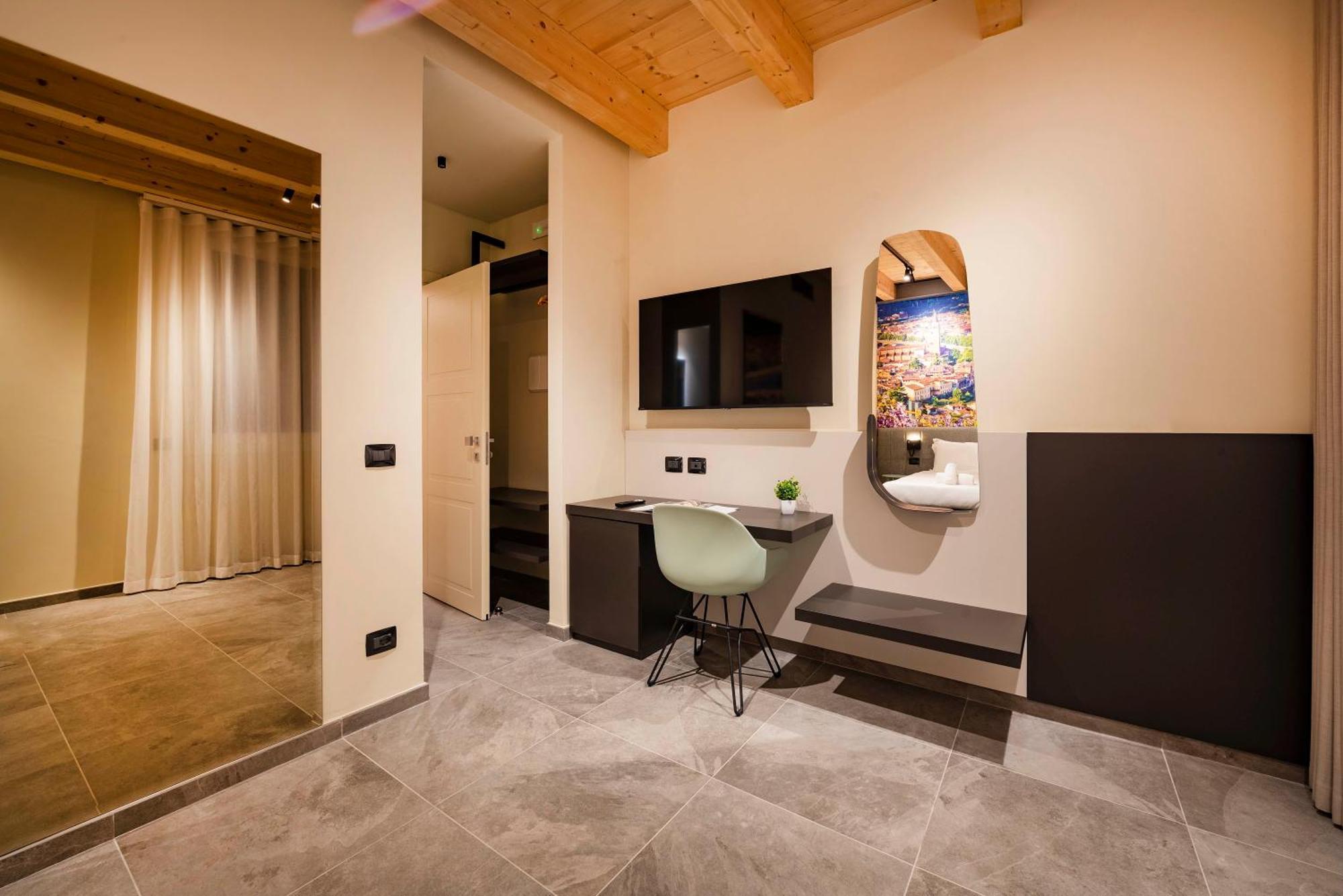 Italianflat - Verona's River, Free Parking For Car & Bike, Nature, Relax Verona