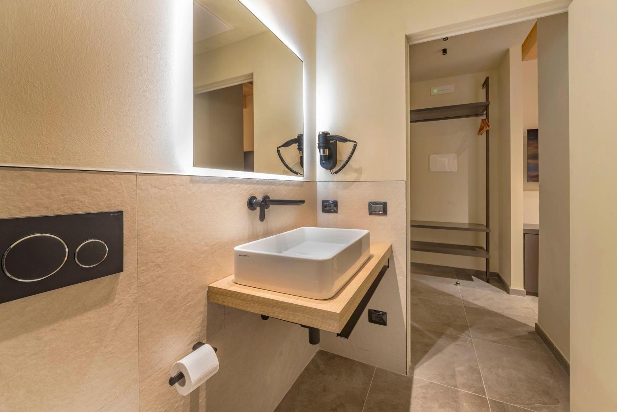 Italianflat - Verona's River, Free Parking For Car & Bike, Nature, Relax Guest house *