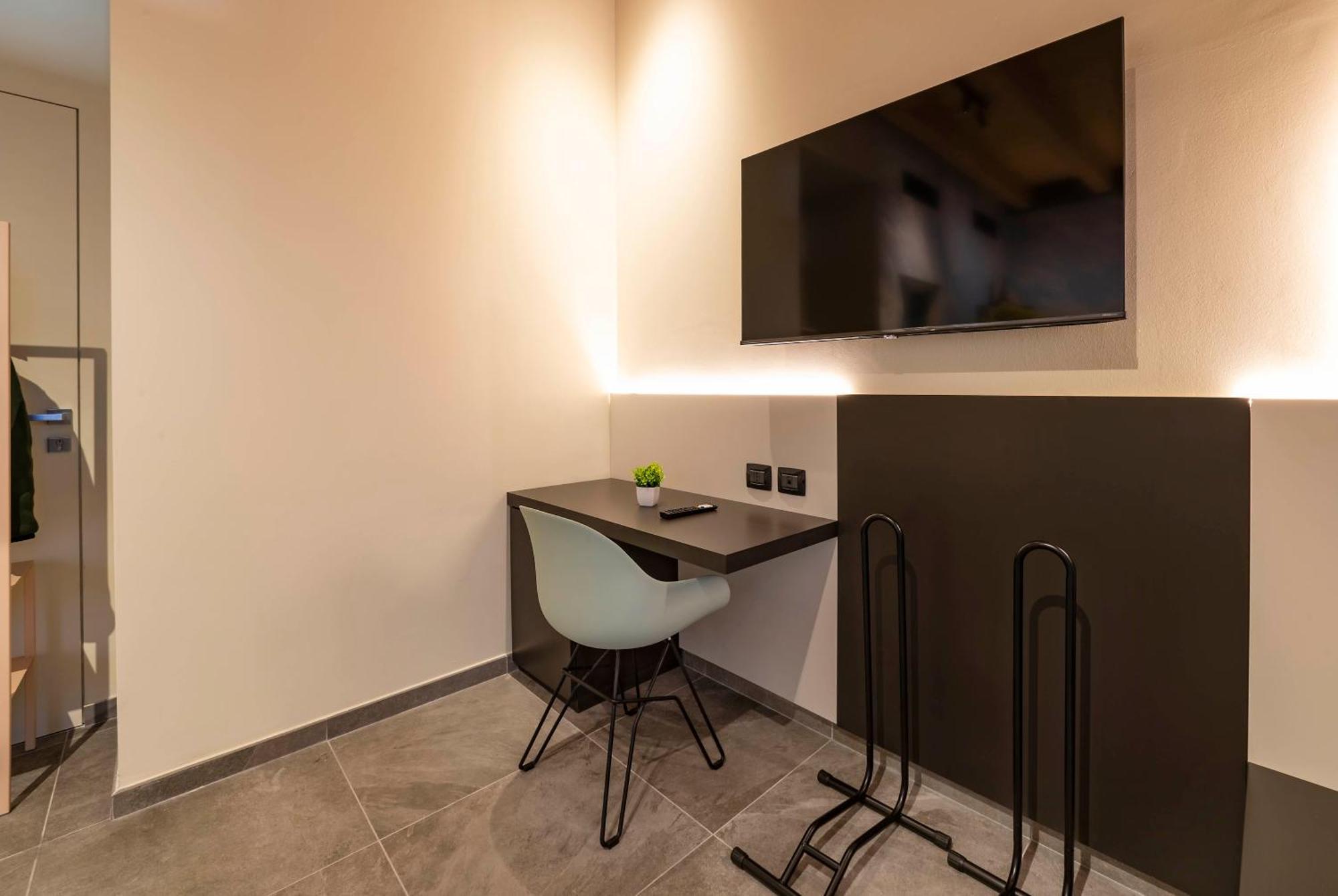 Gasthuis Italianflat - Verona's River, Free Parking For Car & Bike, Nature, Relax *