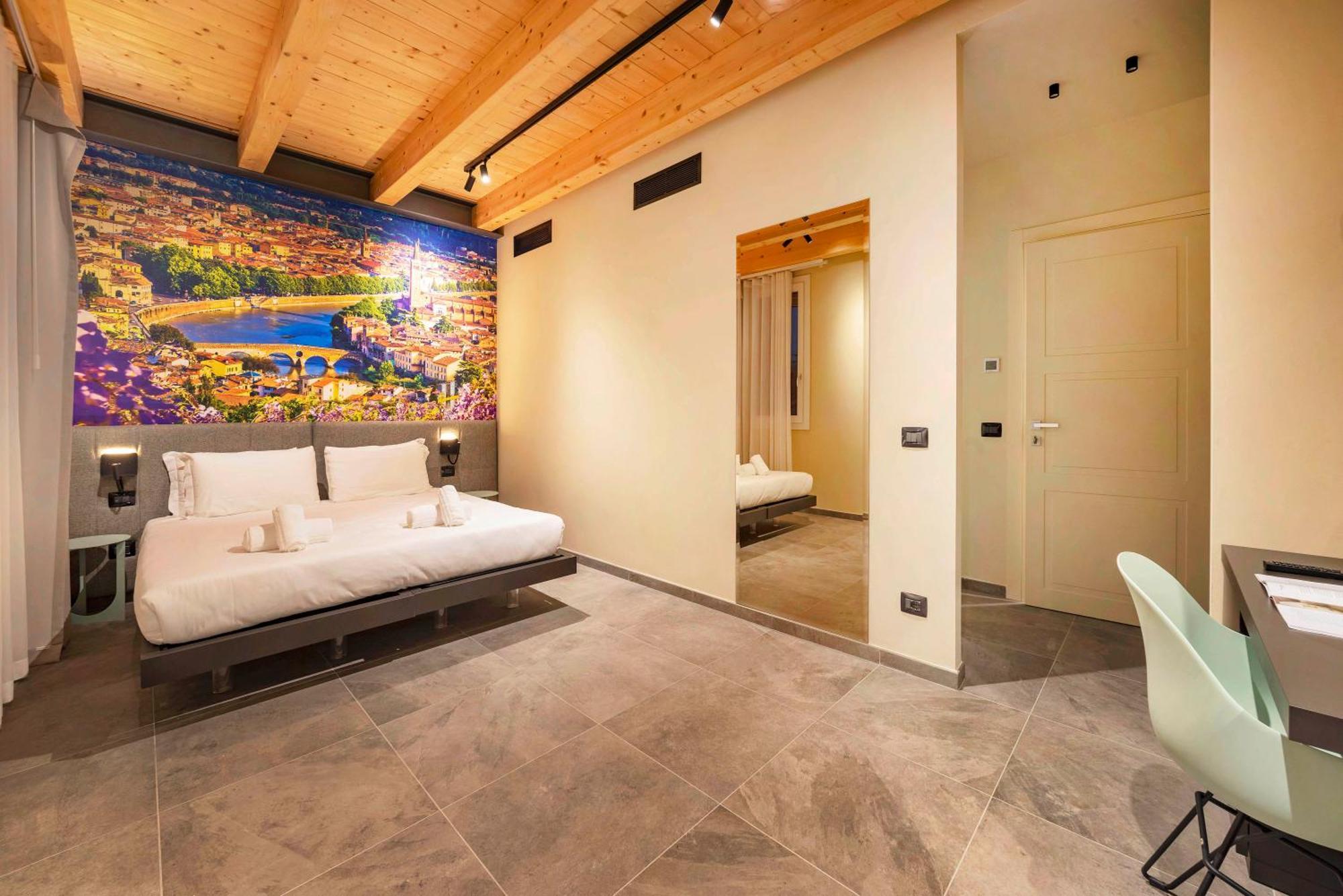 Guest house Italianflat - Verona's River, Free Parking For Car & Bike, Nature, Relax