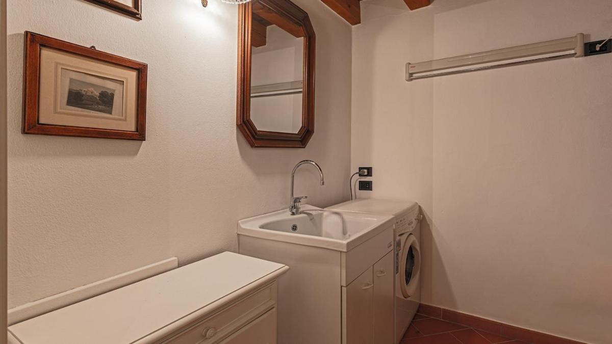 Arena 500m Vintage Apartment