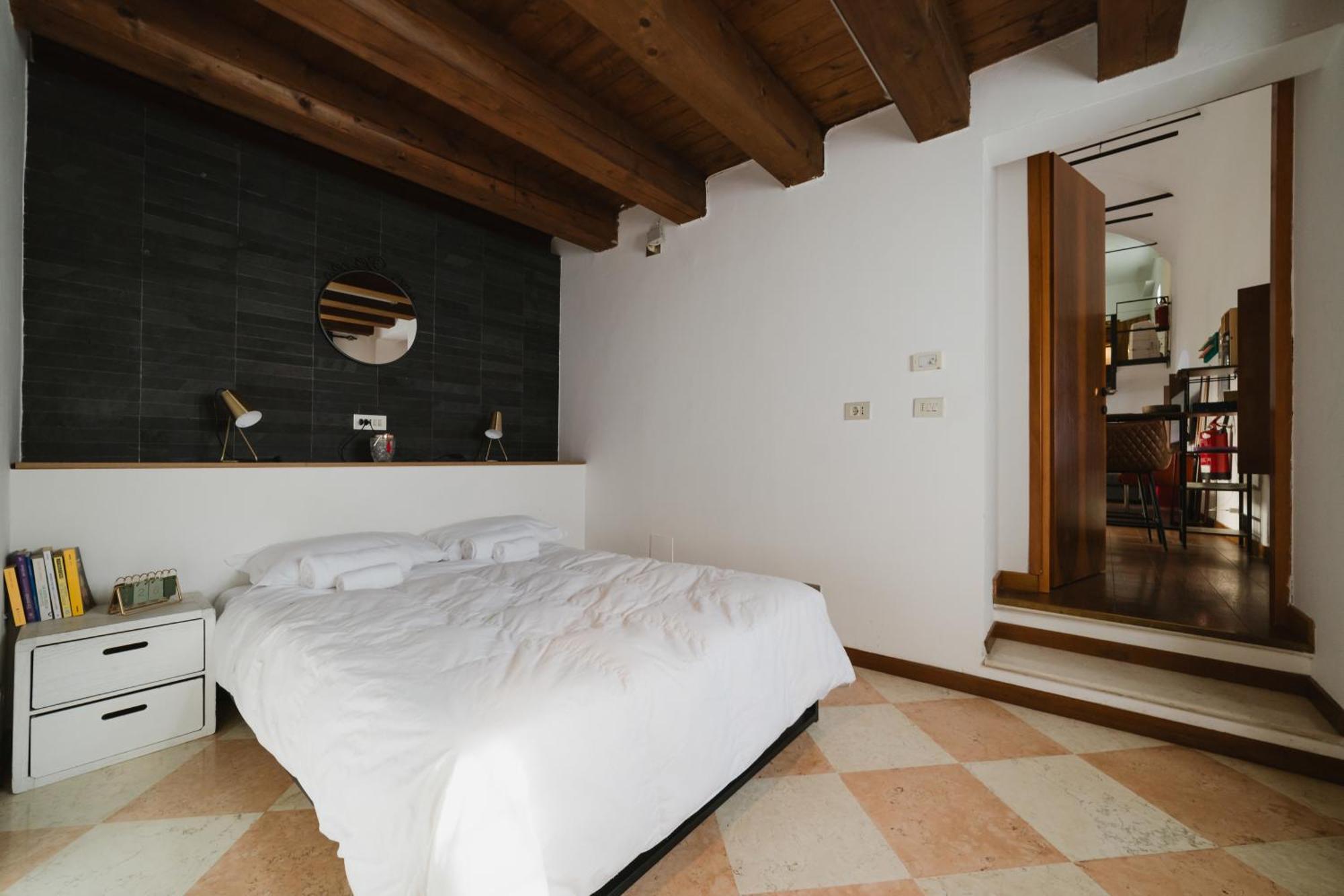 Apartment Loft Artigliere Centro 120mq 4 *