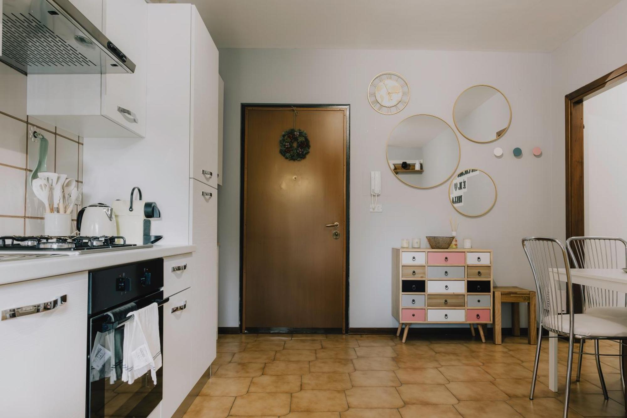 La Serra With Balcony Apartment