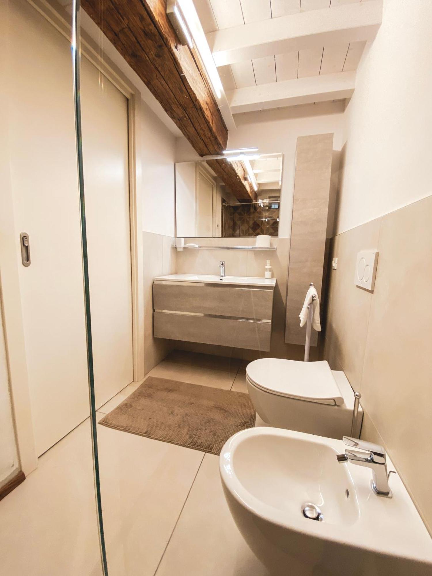 Apartment Ponte Pietra Luxury In *