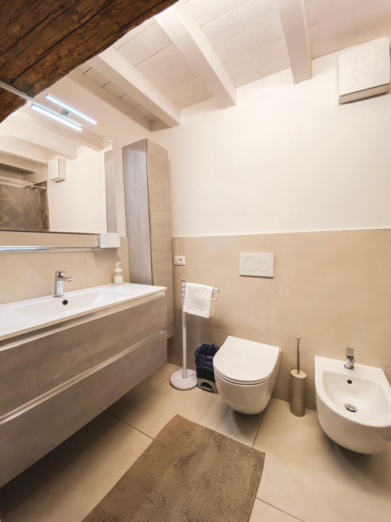 Apartment Ponte Pietra Luxury In Verona