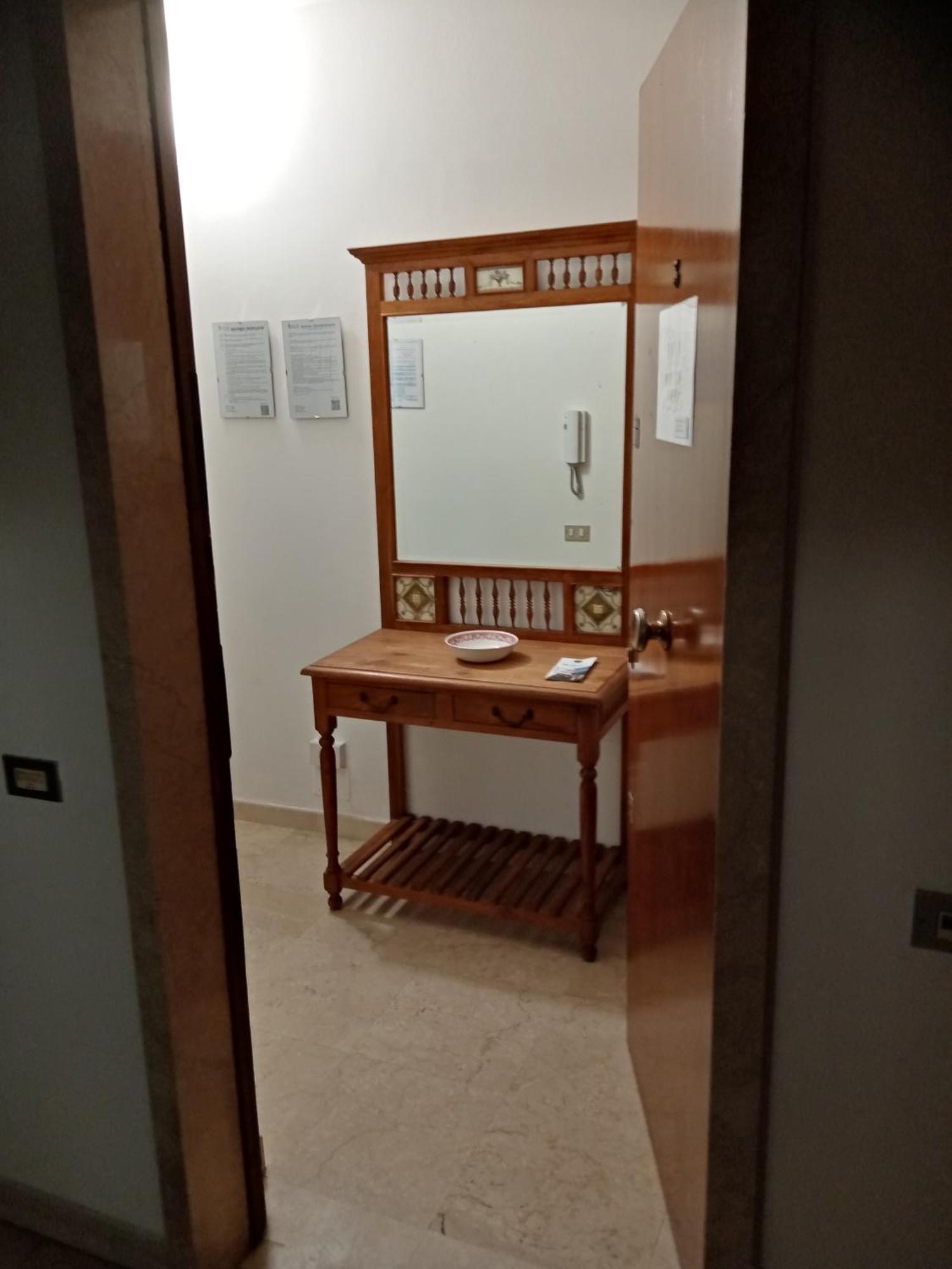 Music Flat Apartment