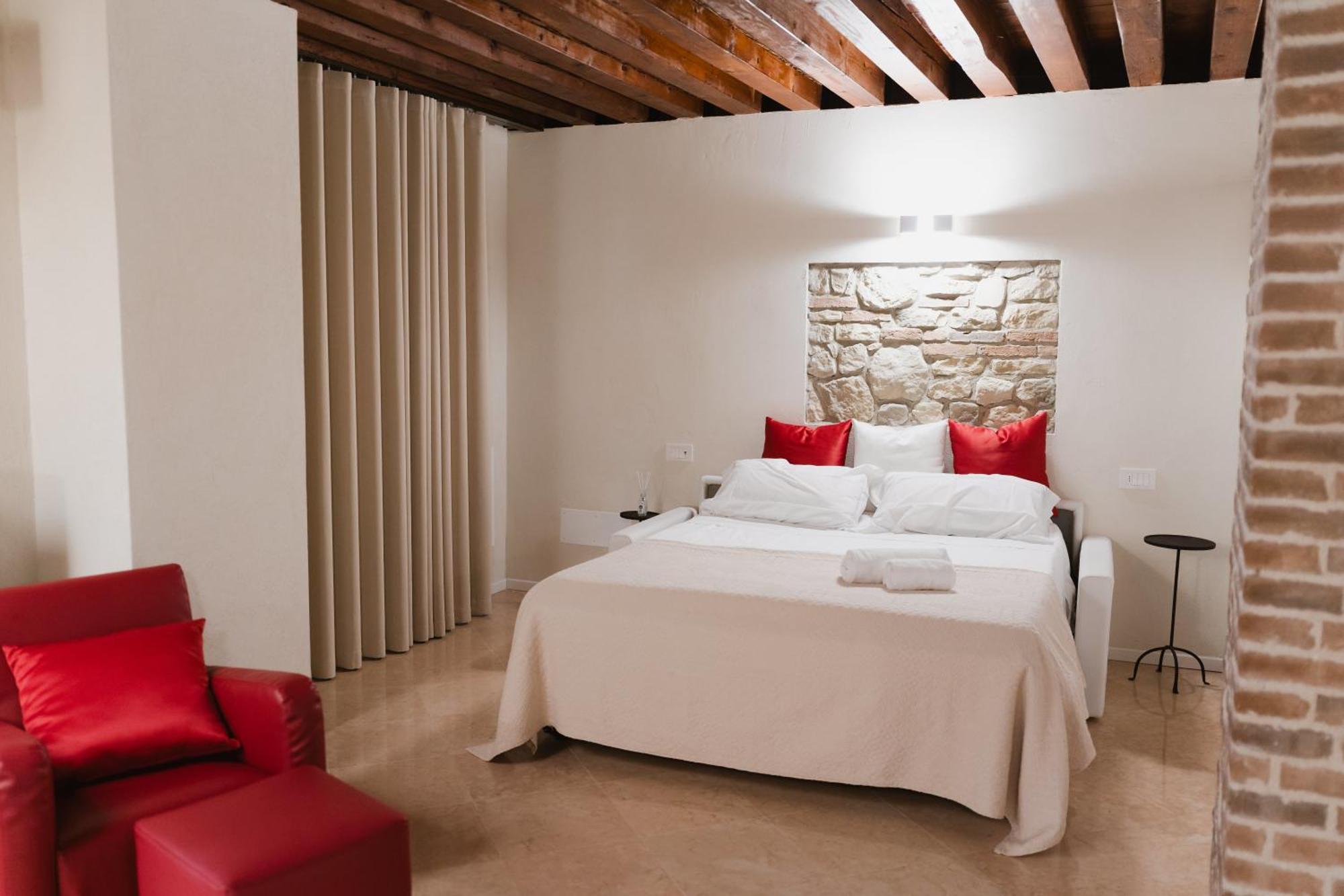 Retreat Centro Antico Elegante In Palazzo Storico Apartamento