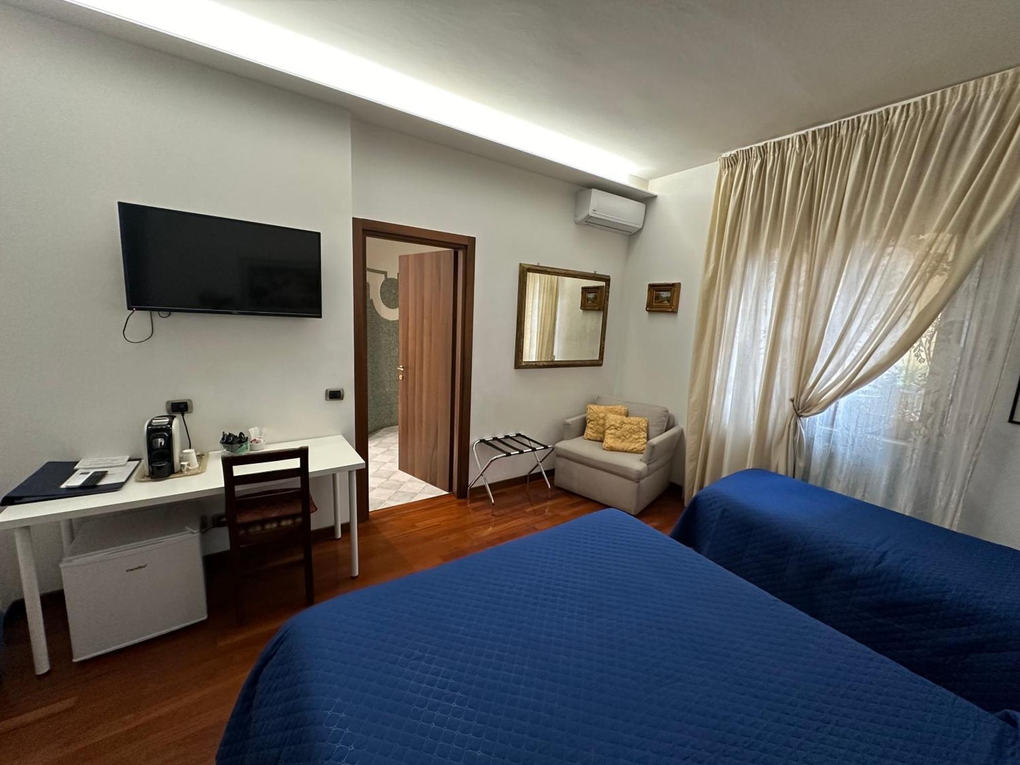 Bed & Breakfast 10 Minutes B&B Bed & Breakfast 2*