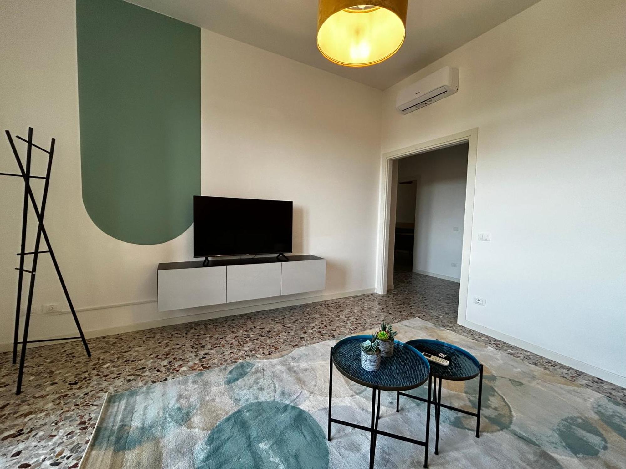 Big House-private Parking-12