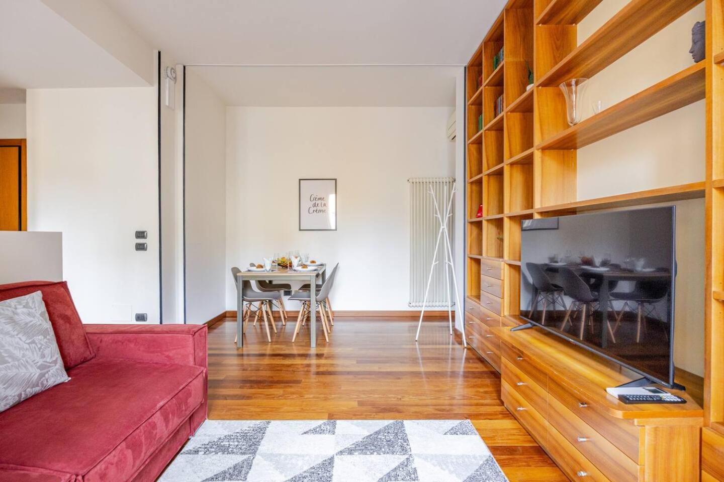 Cream Apartment Verona