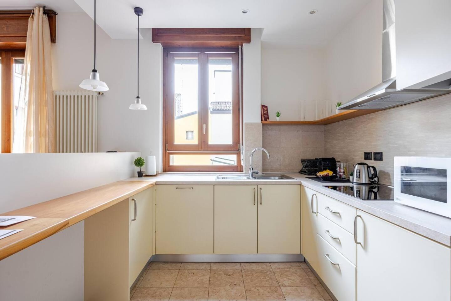 Apartment Cream Verona