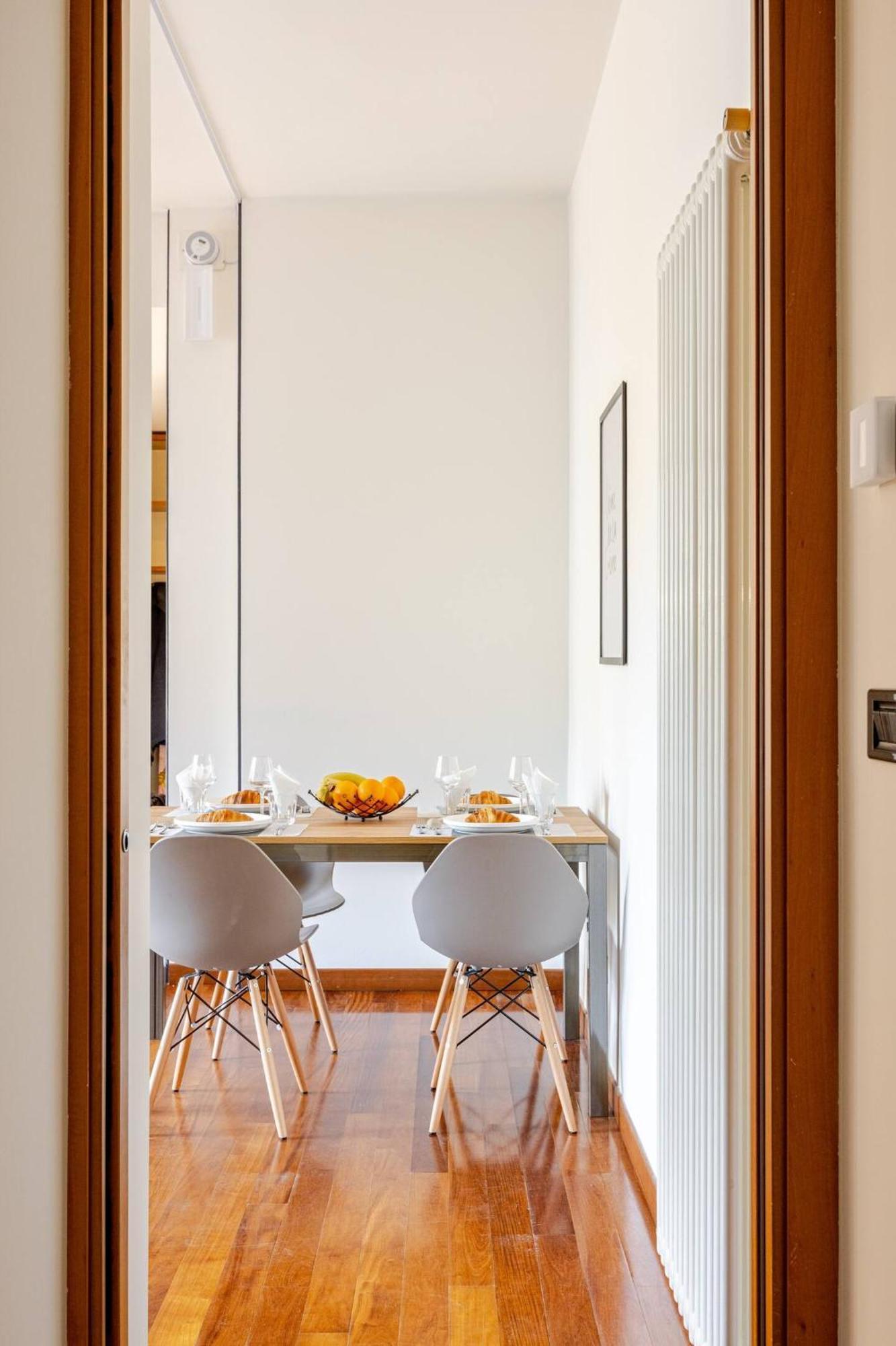 Apartment Cream