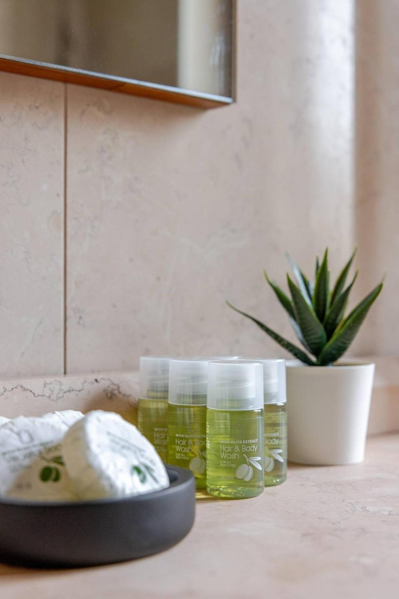 Cream Apartment *