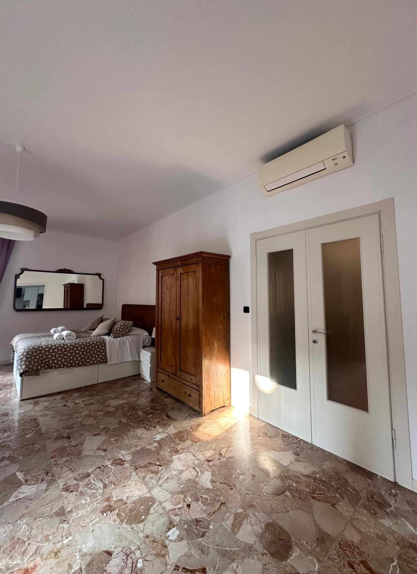 Catullo 12 Guest house *