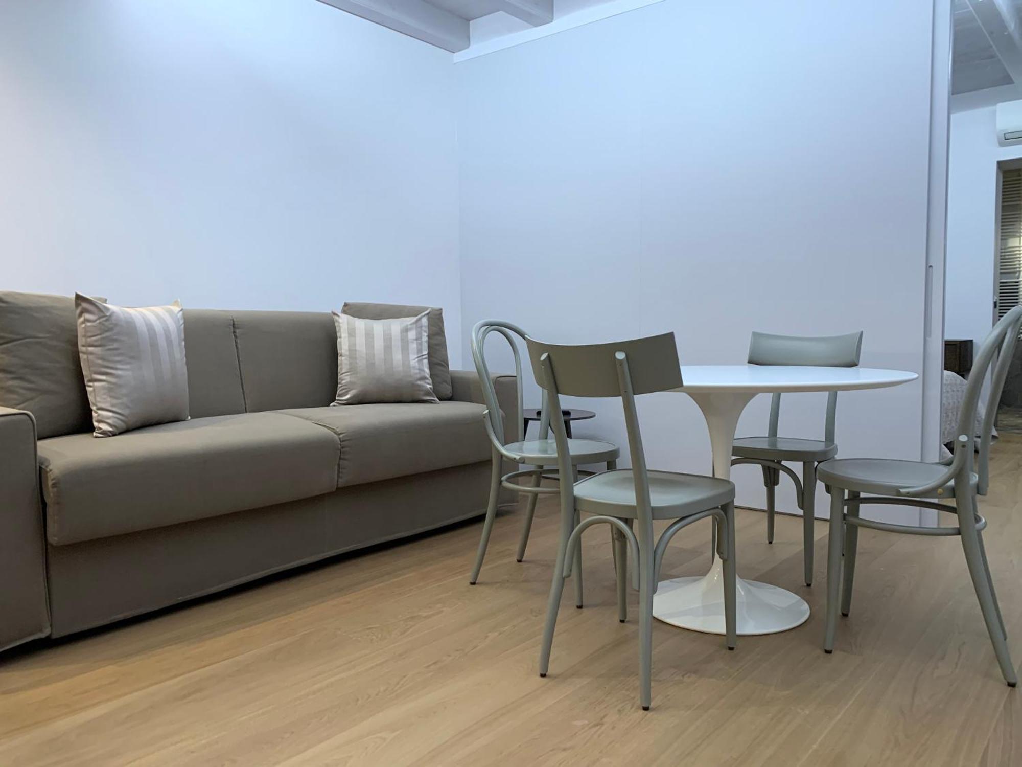 Apartmentsarena - Corte Degli Eremitani Apartment *