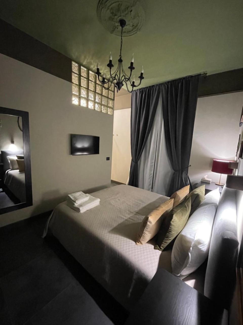 Aparthotel Brands 4 *