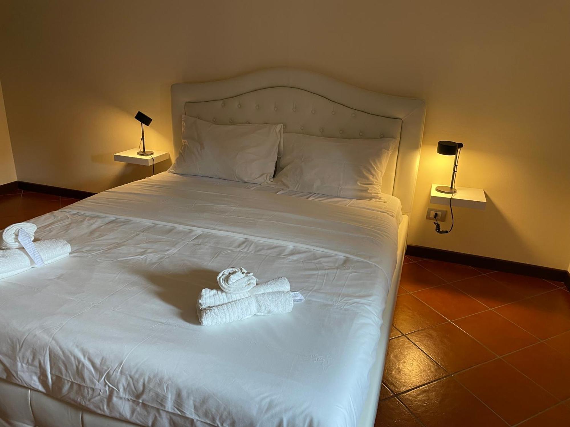 Apartment Montecchi House *